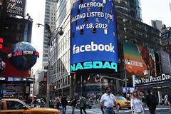 «Κραχ» του Facebook στο χρηματιστήριο