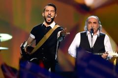 «Το κάνουμε για την πάρτη μας»