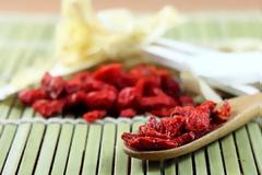 Mύθοι και αλήθειες για τις σούπερ τροφές