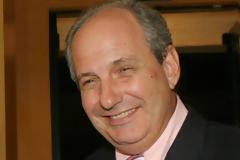 Στο Βόλο και τη Λαμία ο Τέρενς Κουίκ