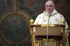 Καταδίκασε την υπεροχή της οικονομίας