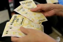 Κέρδισε 590,5 εκατομμύρια δολάρια στην αμερικανική λοταρία