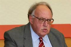 Πάγκαλος: Γιατί δεν δίνει στοιχεία για τα οικονομικά του το ΚΚΕ;