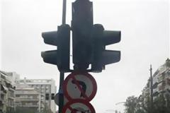 Πάτρα: Χωρίς ρεύμα τμήμα του κέντρου - Mικροένταση μεταξύ οδηγών εξαιτίας των εκτός λειτουργίας φαναριών