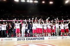 ΤΑ ΡΕΚΟΡ ΠΟΥ «ΚΥΝΗΓΟΥΝ» ΕΛΛΑΔΑ ΚΑΙ ΟΛΥΜΠΙΑΚΟΣ ΣΤΗΝ ΕΥΡΩΛΙΓΚΑ!