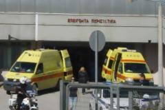 Αναστάτωση από πτώση 45χρονου δικυκλιστή έξω από ουζερί των Τρικάλων