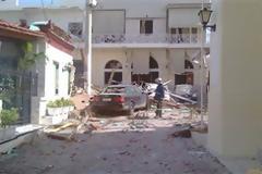 Δείτε φωτογραφίες της έκρηξης με 13 τραυματίες στη Σαλαμίνα - O ένας σοβαρά