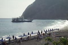 Τουρισμός για γέλια και για κλάμματα στην Αγία Ρουμέλη