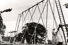 Η πρώτη παιδική χαρά της ανθρωπότητας!