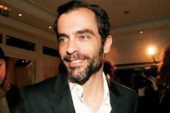 Kωνσταντίνος Μαρκουλάκης: Το οικονομικό αδιέξοδο και το λουκέτο στο θέατρό του