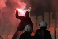 Δεκάδες συλλήψεις στο ντέρμπι του Βελιγραδίου