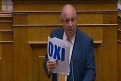 Παραιτήθηκε ο Κουίκ από κοινοβουλευτικός εκπρόσωπος των Ανεξάρτητων Eλλήνων