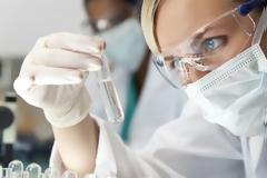 «Ψαλίδι» κυβέρνησης στο ρευστό των γιατρών! Θα πάρουν χρήματα ιδιώτες και νοσοκομειακοί γιατροί;