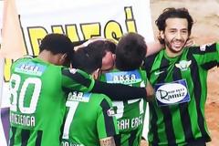 Αποθέωσαν τον Γκέκα οι συμπαίκτες του στα αποδυτήρια