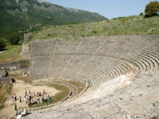 Φωτογραφία για 30 πρεσβευτές ξένων κρατών στην Ελλάδα θαύμασαν την αρχαία Δωδώνη!