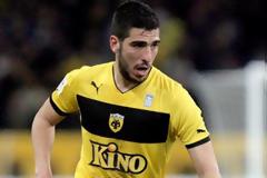 Θετικός να μείνει στην ΑΕΚ με τα μισά χρήματα ο Μητρόπουλος!