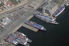 Στην είσοδο του Πειραιά θα «δένουν» τα υδροπλάνα