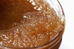 Ενυδατικό πήλινγκ σώματος για αποφυγή ξηρών περιοχών