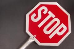 Πινακίδες γίγας στη Κατερίνη σύμφωνα με αναγνώστη