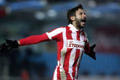 ΚΟΡΥΦΑΙΟΣ ΤΗΣ ΧΡΟΝΙΑΣ Ο ΑΜΠΝΤΟΥΝ ΚΑΙ... «ΘΕΛΩ ΝΑ ΜΕΙΝΩ ΣΤΟΝ ΟΛΥΜΠΙΑΚΟ»!