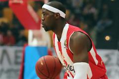 Στην έξοδο από τον Ολυμπιακό ο Πέρκινς