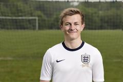 Η νέα εμφάνιση της Αγγλίας που θυμίζει κάτι από Γερμανία