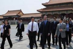 Έκλεισε μια συμφωνία: Oι Κινέζοι θα γυρίσουν ταινία στη Σαντορίνη