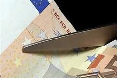 Βάζει «χέρι» στο εφάπαξ η εφορία