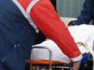 Φωτογραφία για Πάτρα: O Διοικητής και ο Υποδιοικητής του ΠΓΝΠ έκαναν τους,... τραυματιοφορείς