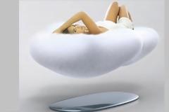 Ιπτάμενος καναπές- σύννεφο!