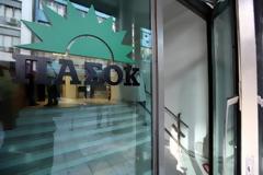 Σάλος στο ΠΑΣΟΚ γιατί στέλεχος είναι και μέτοχος της εταιρείας ορκωτών λογιστών