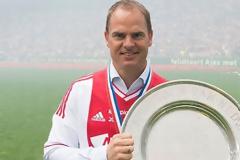 Για άλλα 4 χρόνια στον Άγιαξ ο Ντε Μπουρ