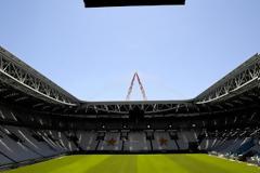 Γήπεδο που να είναι 