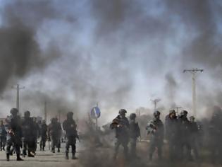 Φωτογραφία για Αφγανιστάν: Τουλάχιστον 11 αστυνομικοί και 26 αντάρτες νεκροί σε δύο επιθέσεις