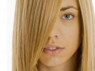 Φωτογραφία για Ίσια μαλλιά χωρίς πιστολάκι; Φτιάξτε μόνες σας το πιο τέλειο spray για να τα αποκτήσετε