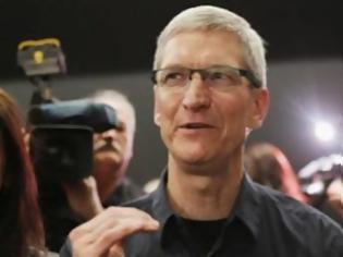 Φωτογραφία για Τιμ Κουκ: Η Apple πλήρωσε μέχρι το τελευταίο δολάριο τους φόρους