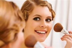 Δεν είναι απαραίτητα τα πινέλα μακιγιάζ