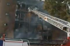 Γλυφάδα: «Στάχτη» καφετέρια και γραφεία του ΕΟΠΥΥ