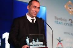 Κορυφαίος προπονητής ο Δώνης με 70% σύμφωνα με την ψηφοφορία της ΝΟVA! Στην επόμενη ο ΓΑΠ θα αναδειχτεί αγαπημένος πολιτικός των Ελλήνων με Σταλινικά ποσοστά!