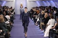 Επίδειξη μόδας στα ...σκουπίδια σήμερα στη Θεσσαλονίκη