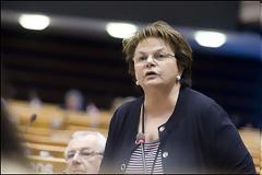 Δύο εκθέσεις από την Ευρωβουλευτή του ΛΑ.Ο.Σ. Κα Νίκη Τζαβέλα στο ενεργειακό τραπέζι της Ε.Ε.