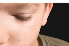 Αυτός είναι ο άνδρας που βίαζε το 8χρονο παιδί της συναδέλφου του στην Αργυρούπολη