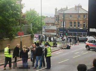 Φωτογραφία για ΠΡΙΝ ΛΙΓΟ: Τρομοκρατική επίθεση στο Λονδίνο. Αποκεφάλισαν στρατιώτη