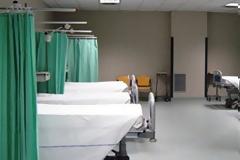 Άνεργοι και ανασφάλιστοι θα μπαίνουν στα νοσοκομεία με... εισιτήριο