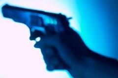 «Έπαιζε» με ένα πιστόλι και «σκότωσε» την τύχη του