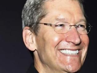 Φωτογραφία για Tim Cook: Η Αpple πληρώνει τους φόρους της μέχρι το τελευταίο δολάριο