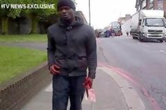 Σοκ στο Λονδίνο - Αποκεφάλισαν με μπαλτά στρατιώτη - Tι είπε ο δολοφόνος με ματωμένα χέρια στην κάμερα [βίντεο&εικόνες]