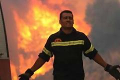 Μεγάλη φωτιά σε εξέλιξη στην Παχειά 'Αμμο