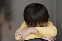 Κτηνωδία στην Αργυρούπολη: 50χρονος επί μια εβδομάδα βίαζε το 8χρονο παιδί συναδέλφου του