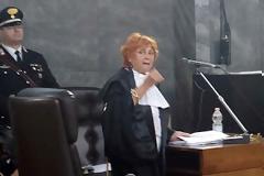 Ιταλία: Φάκελος με σφαίρες στην εισαγγελέα του «Ρούμπι-γκέιτ»